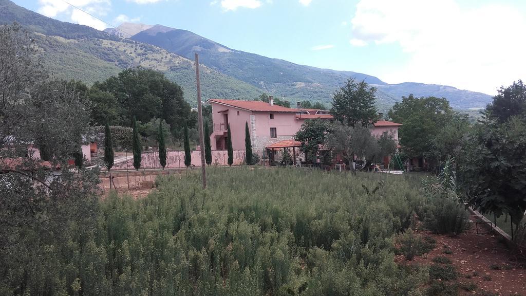 Agriturismo La Fattoria San Donato Val di Comino Kültér fotó