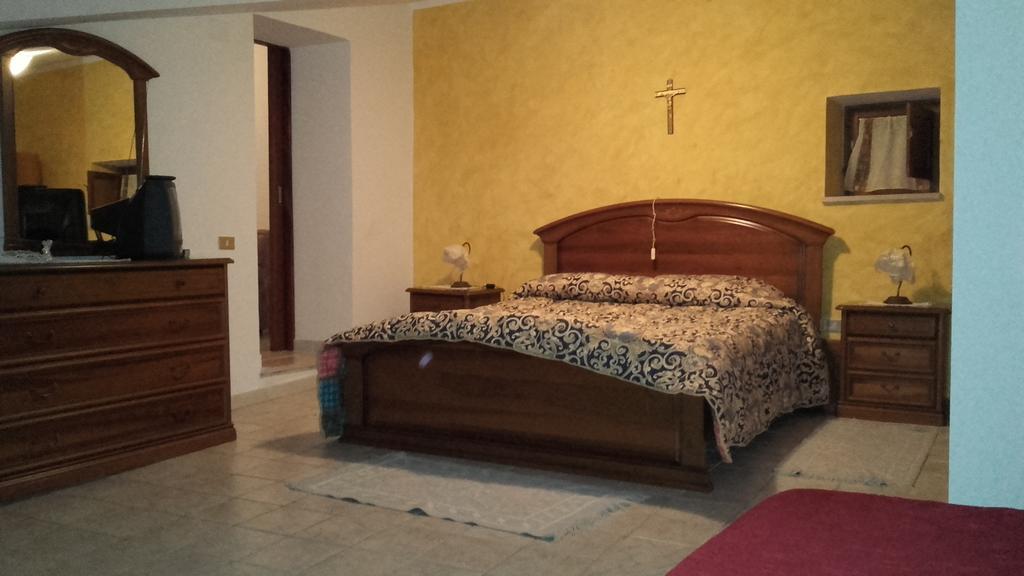 Agriturismo La Fattoria San Donato Val di Comino Kültér fotó